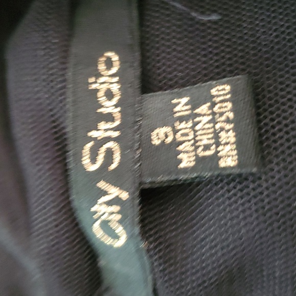 NWOT  City Studio midriff back lace up top. - Picture 10 of 10